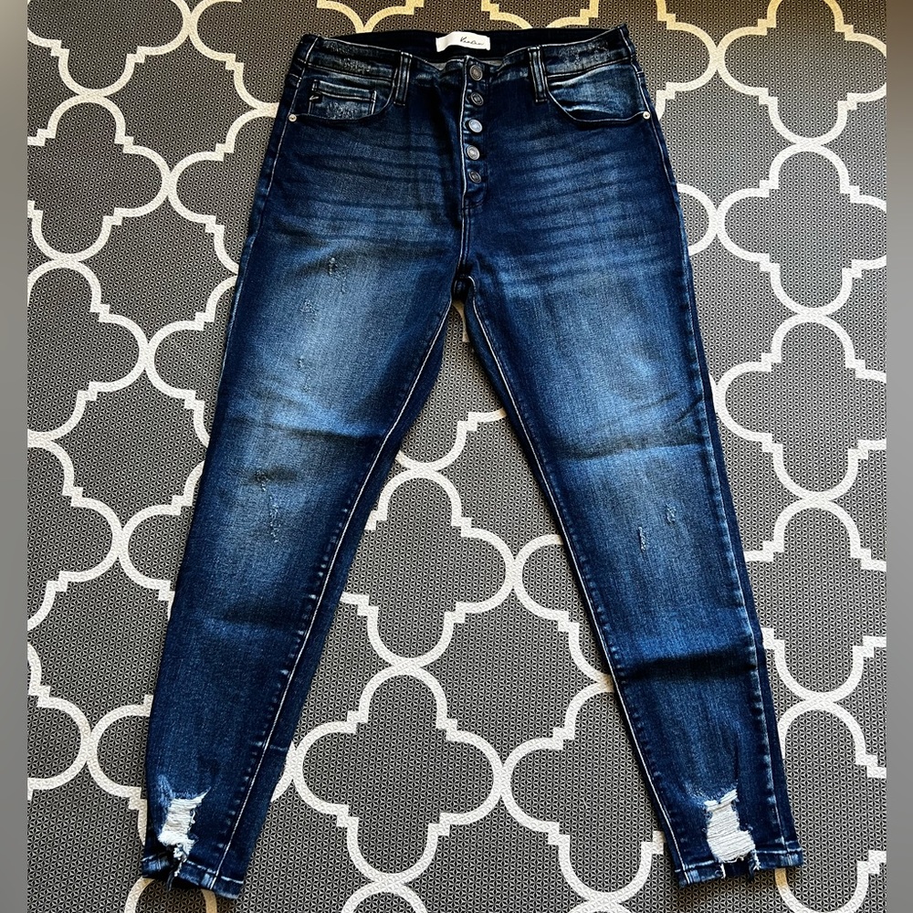 Kancan Estilo Button Up Ankle Skinny Jeans